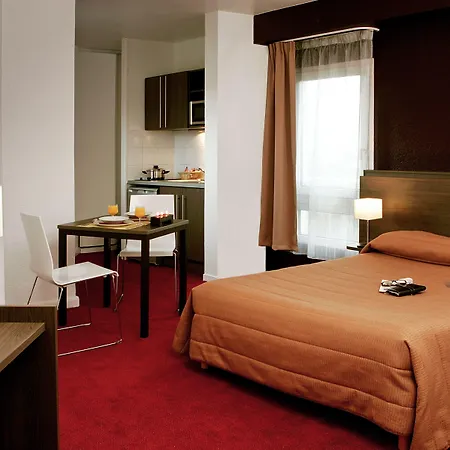 Aparthotel Adagio Access La 3*